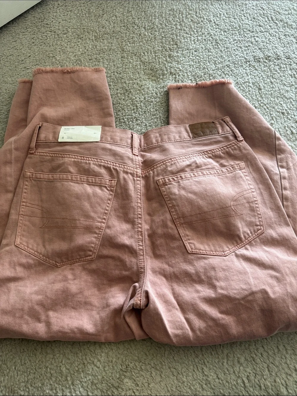 American Eagle women’s size 6 Wide-Leg Crop High Rise NWT